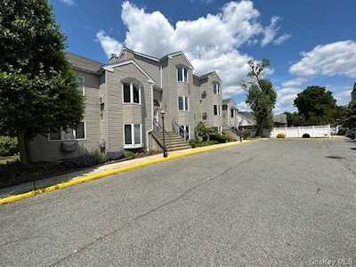 152 Tier St #211C Bronx, NY 10464
