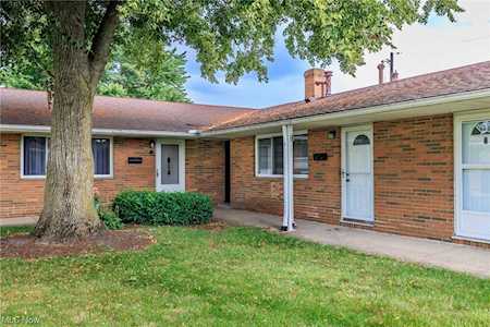 21858 River Oaks #4F Rocky River, OH 44116