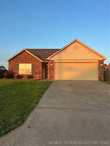 8943 S 257th East Place Broken Arrow, OK 74014