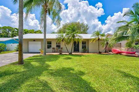 8804 SE Jardin Street Hobe Sound, FL 33455