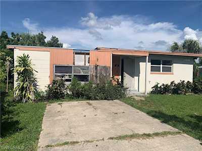 3067 Royal Palm Ave Fort Myers, FL 33901