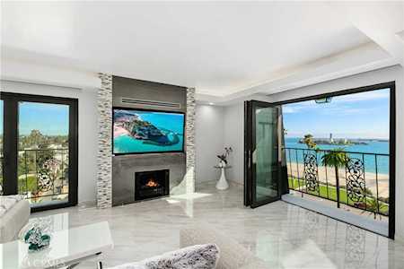 2601 E Ocean Blvd #807 Long Beach, CA 90803