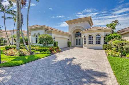 136 Via Paradisio Palm Beach Gardens, FL 33418