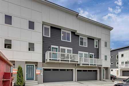 8029 NE 177th Place #102 Kenmore, WA 98028