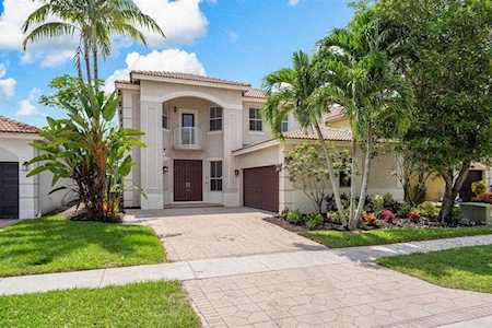10567 Galleria Street Wellington, FL 33414