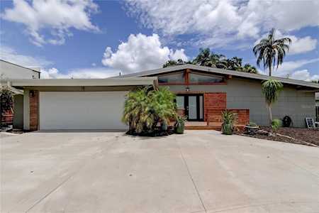 1837 Carlton Dr Clearwater, FL 33759