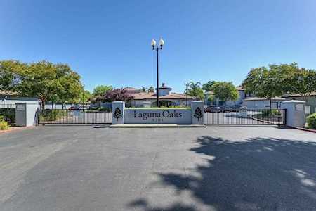 5201 Laguna Oaks Drive #83 Elk Grove, CA 95758
