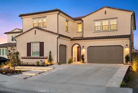 5462 Goldenrod Circle Huntington Beach, CA 92649