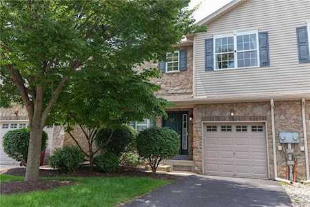 2165 Gillian Ln Easton, PA 18040