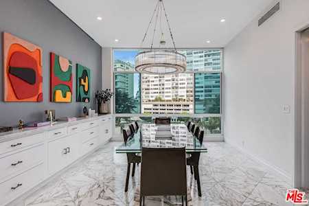 10490 Wilshire Blvd #403 Los Angeles, CA 90024