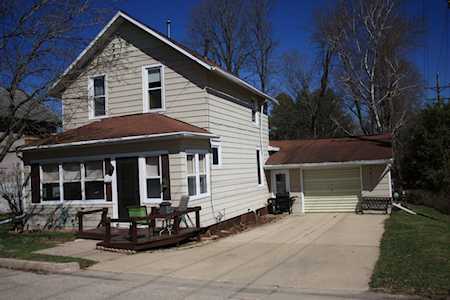 305 E Armstrong St Gillett, City of Gillett, WI 54124-0000