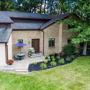 8751 Craigston Court Dublin, OH 43017