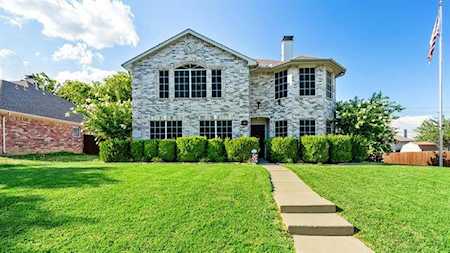 811 Foxwood Lane Wylie, TX 75098