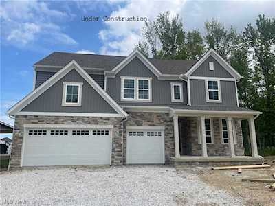 4651 Crocker Woods Ln Westlake, OH 44145