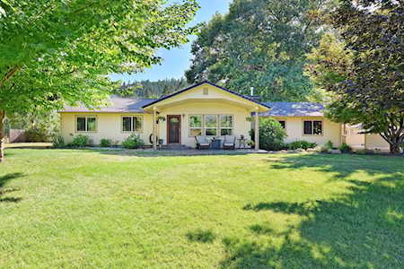 2589 E Evans Creek Rd Rogue River, OR 97537