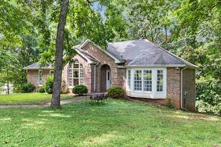 1740 Creekview Ct Adams, TN 37010