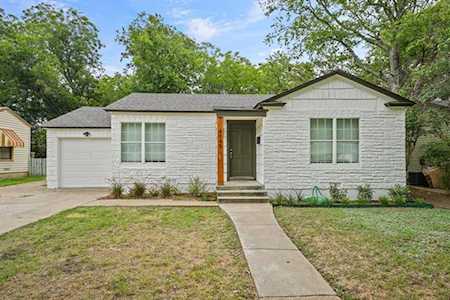 4945 Fairfax Street Fort Worth, TX 76116