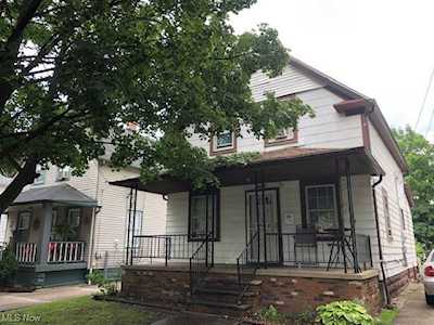 3317 W 61st St Cleveland, OH 44102
