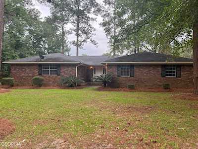 595 S Sixth Street Jesup, GA 31545
