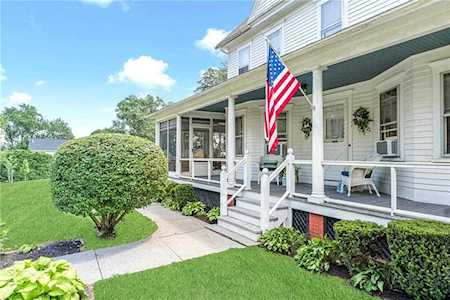 74 Division St East Greenwich, RI 02818