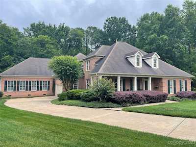 1259 Greenside Dr NW Concord, NC 28027