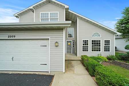 2209 Timber Trl Plainfield, IL 60586