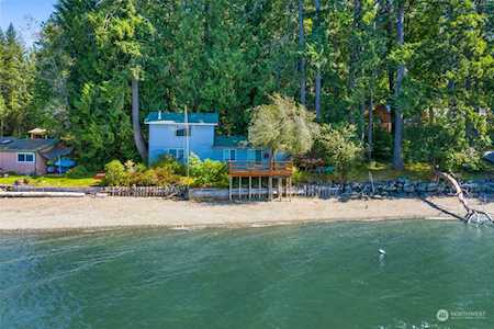 Fawn Lake Waterfront Homes in Shelton, WA (Local Waterfront Specialists)