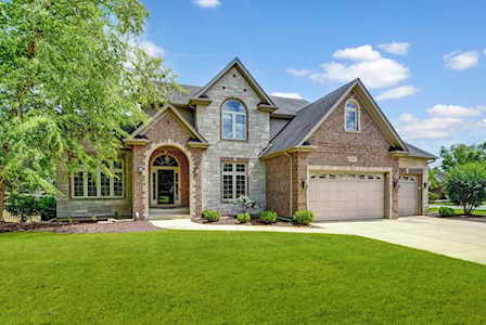 26407 Silverleaf Dr Plainfield, IL 60585