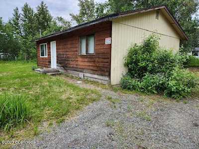 6105 S Northern Lights St Wasilla, AK 99623