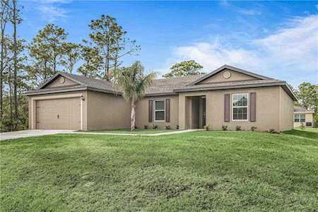 2125 SW Larchmont Ln Port St Lucie, FL 34984