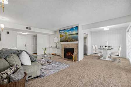 3481 Stancrest Dr #217 Glendale, CA 91208