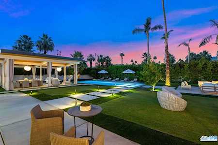 683 E Mesquite Ave Palm Springs, CA 92264