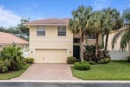 137 Hidden Hollow Terrace Palm Beach Gardens, FL 33418