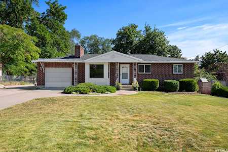 2830 E Carole Dr Cottonwood Heights, UT 84121