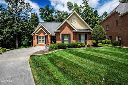 290 Valleyview Dr Lenoir City, TN 37772