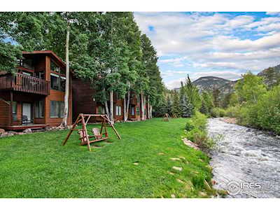 1051 Fall River Ct Estes Park, CO 80517