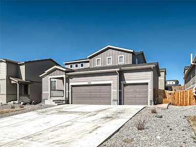 2359 Coyote Creek Dr Fort Lupton, CO 80621