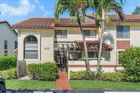 10447 S Circle Lake Drive #101 Boynton Beach, FL 33437