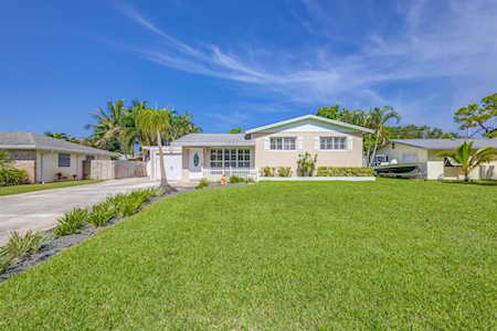 1506 Seabrook Road Tequesta, FL 33469