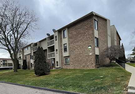 30515 W 14 Mile Rd #30 Farmington Hills, MI 48334