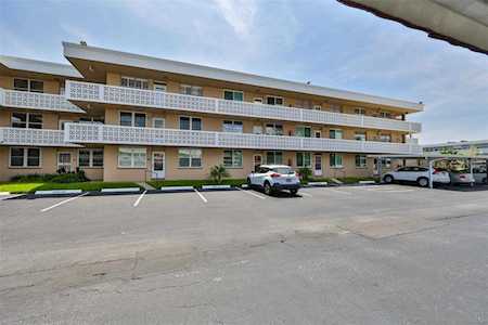 4915 Bay St NE #334 St. Petersburg, FL 33703
