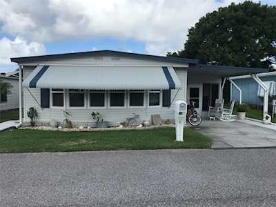 4423 Tucker SQUARE New Port Richey, FL 34652