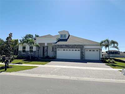 914 Signet Dr Apollo Beach, FL 33572