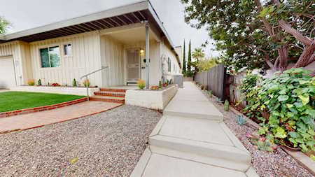 5303 Hewlett Drive San Diego, CA 92115