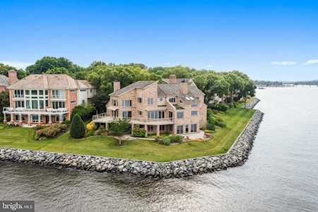 730 S River Landing Rd Edgewater, MD 21037