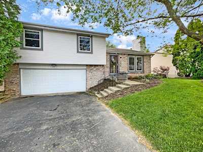 2054 Rolling Meadows Drive Columbus, OH 43228