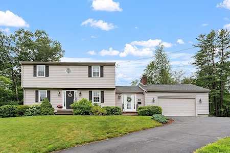 18 Jonathan Lane Chelmsford, MA 01824
