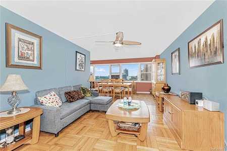 3131 Grand Concourse #11-J Bronx, NY 10468