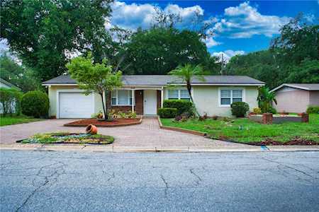 8008 Sharon Dr Tampa, FL 33617