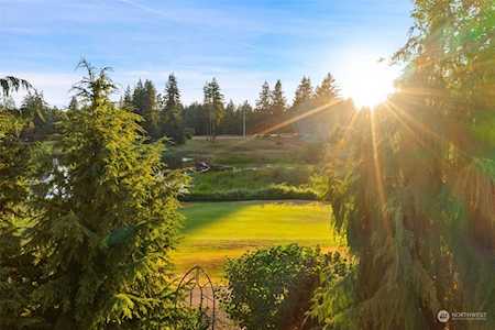 344 E Fairway Dr Allyn, WA 98524